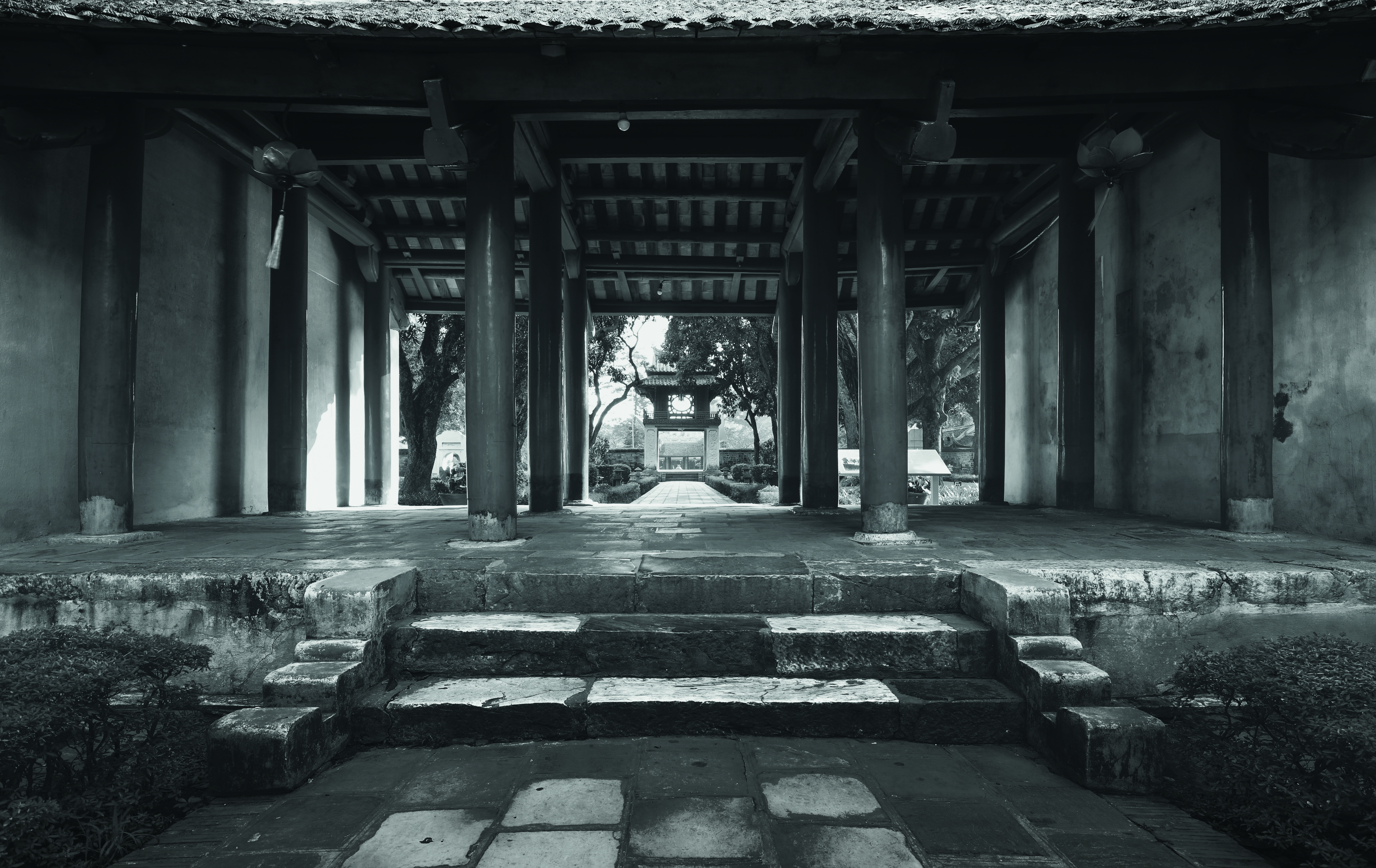 Di tích lịch sử